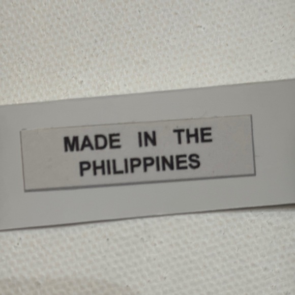 Elegant Red Swirl Pendant Necklace - Picture 7 of 9